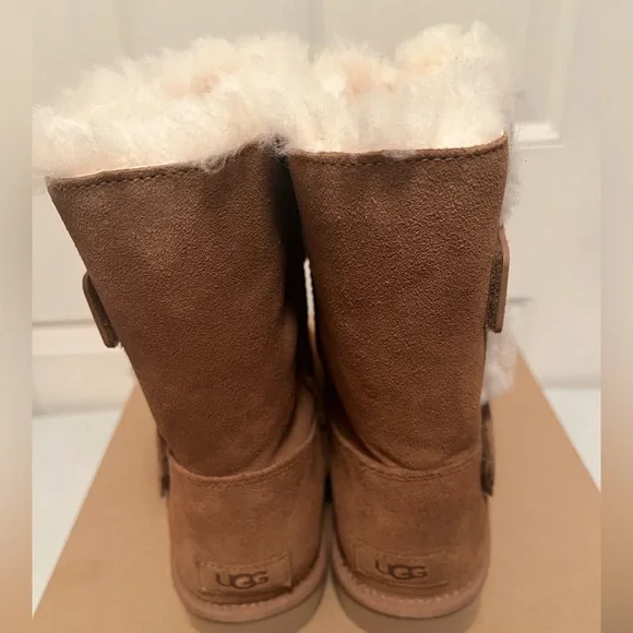 NEW UGG W Bailey Graphic Logo Strap Boot - chestnut - Picture 9 of 11